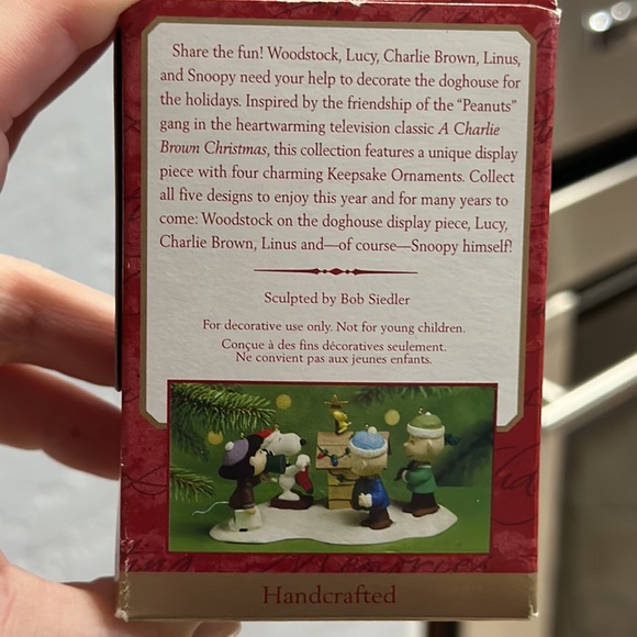 Peanuts “Linus” ornament #4 in series of 5 - Picture 2 of 3